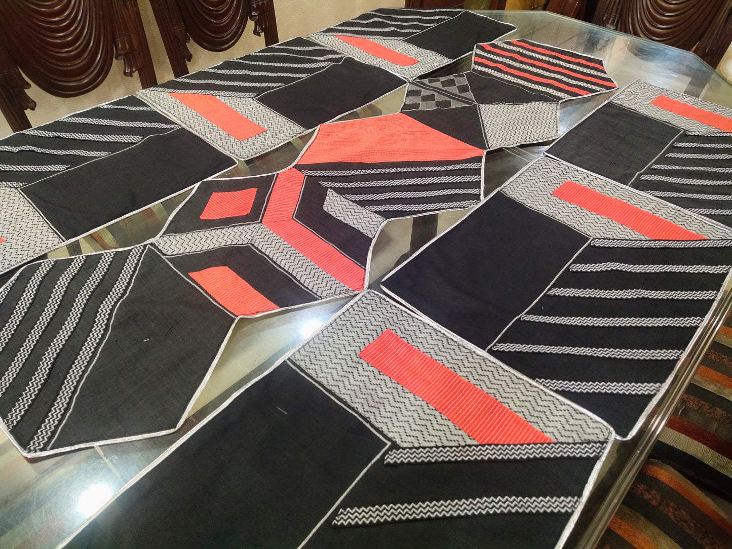 Runner with Dining Mats- Black Abstract